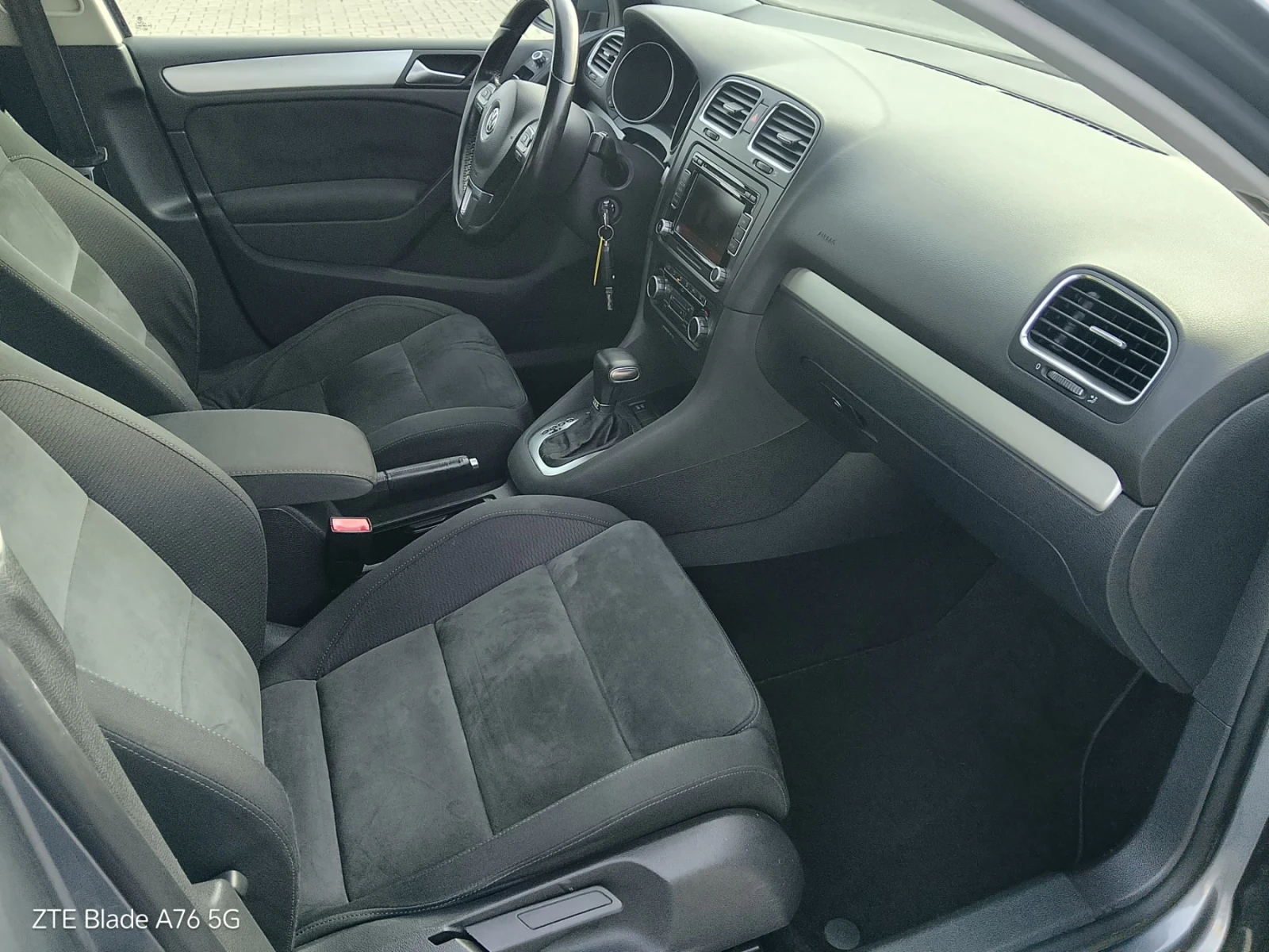 VW Golf 6 1.4i, снимка 10 - Автомобили и джипове - 56599995