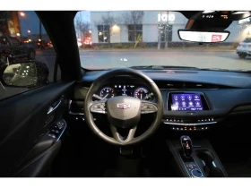 Cadillac XT4 * PANORAMA * * AWD * * АвтоКредит * (ЦЕНА ДО БГ), снимка 13