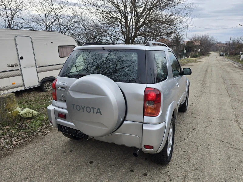 Toyota Rav4 D4D, снимка 7 - Автомобили и джипове - 48551935