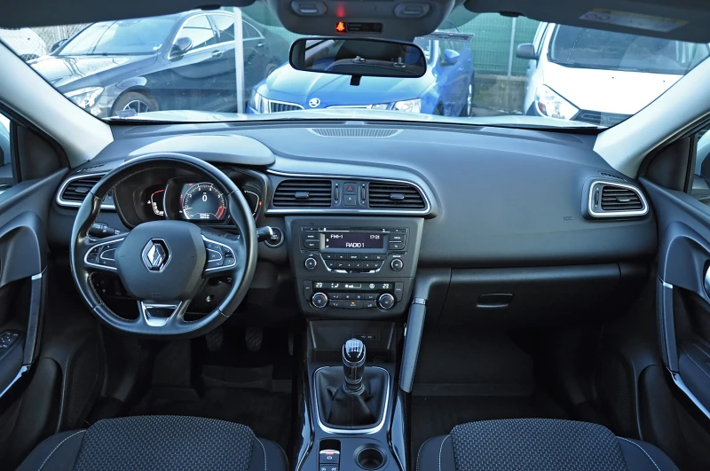 Renault Kadjar 1.3 TCE, снимка 7 - Автомобили и джипове - 48884351