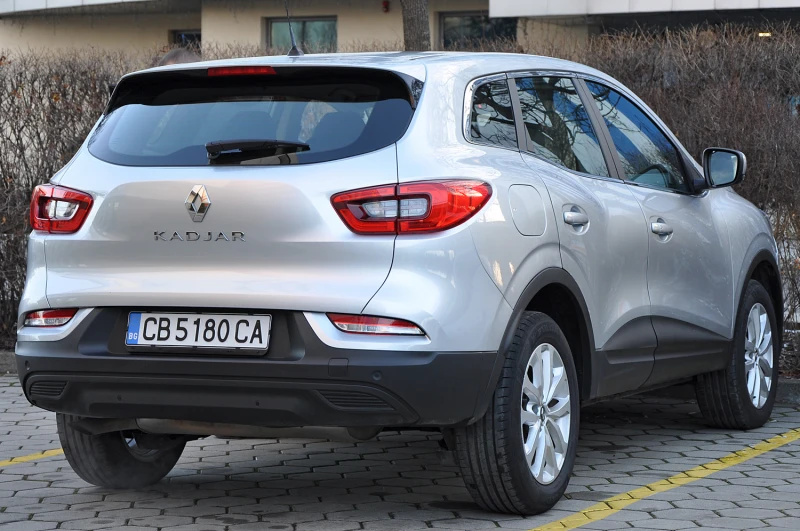 Renault Kadjar 1.3 TCE, снимка 4 - Автомобили и джипове - 48884351