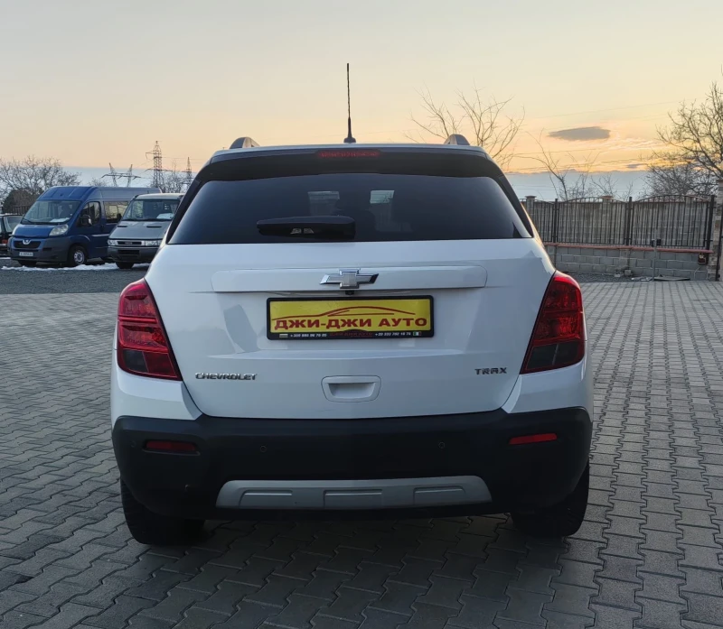 Chevrolet Trax 1.7CDTI, снимка 5 - Автомобили и джипове - 49198609