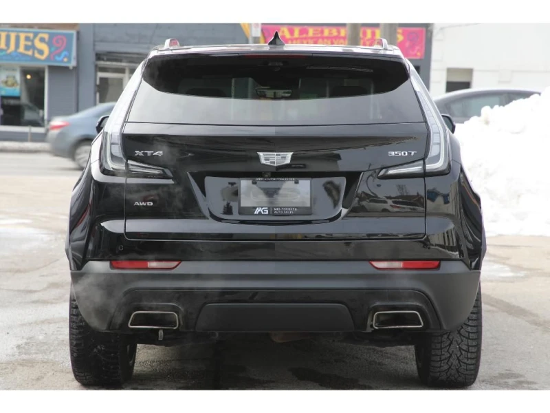 Cadillac XT4 * PANORAMA * * AWD * * АвтоКредит * (ЦЕНА ДО БГ), снимка 4 - Автомобили и джипове - 49588703