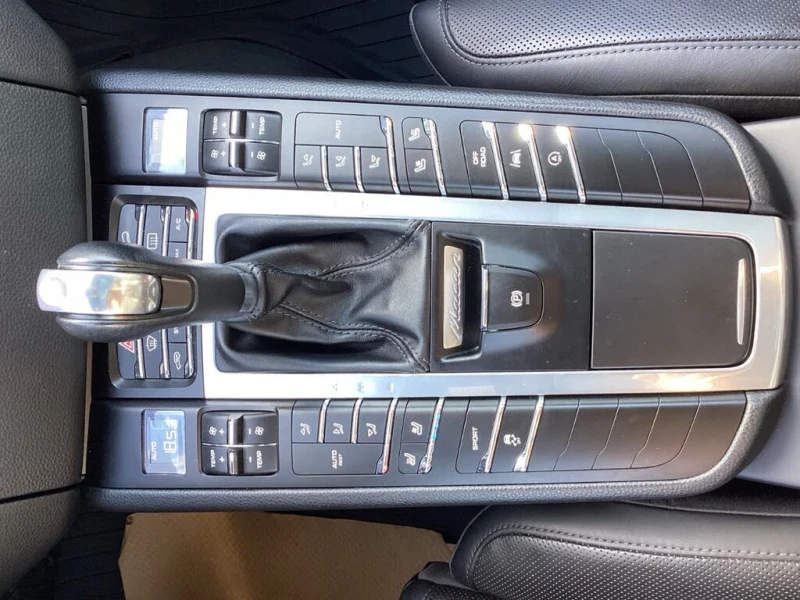 Porsche Macan ПОДГРЕВ* ОБДУХВАНЕ* CAM* KEYLESS* PANO* , снимка 11 - Автомобили и джипове - 52522316