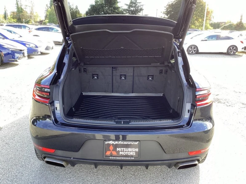 Porsche Macan ПОДГРЕВ* ОБДУХВАНЕ* CAM* KEYLESS* PANO* , снимка 14 - Автомобили и джипове - 52522316
