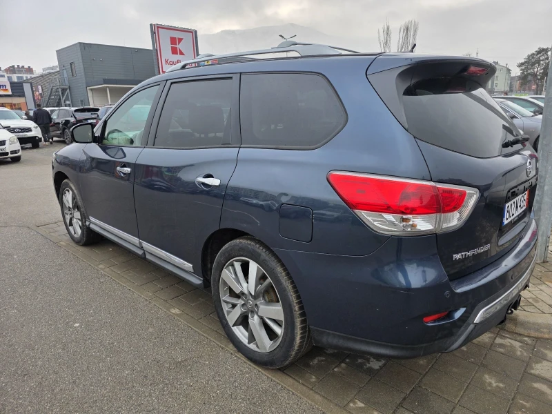 Nissan Pathfinder 3.5 V6 Platinum, снимка 3 - Автомобили и джипове - 53214243