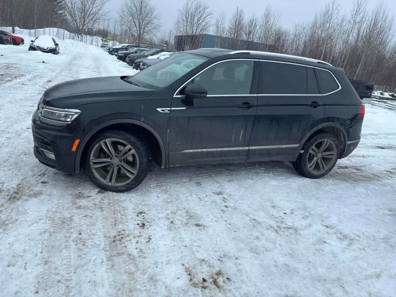 VW Tiguan * Highline * CARFAX * ЦЕНА ДО БГ, снимка 3 - Автомобили и джипове - 53584586