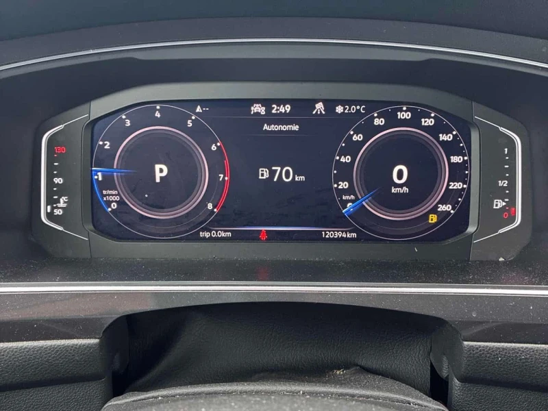 VW Tiguan * Highline * CARFAX * ЦЕНА ДО БГ, снимка 7 - Автомобили и джипове - 53584586