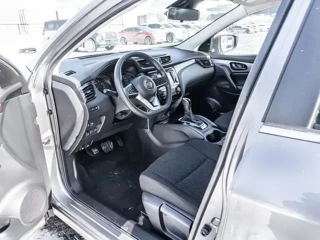 Nissan Qashqai / AWD / Automatic CVT (Xtronic) / ПОДГРЕВИ /  - изображение 7