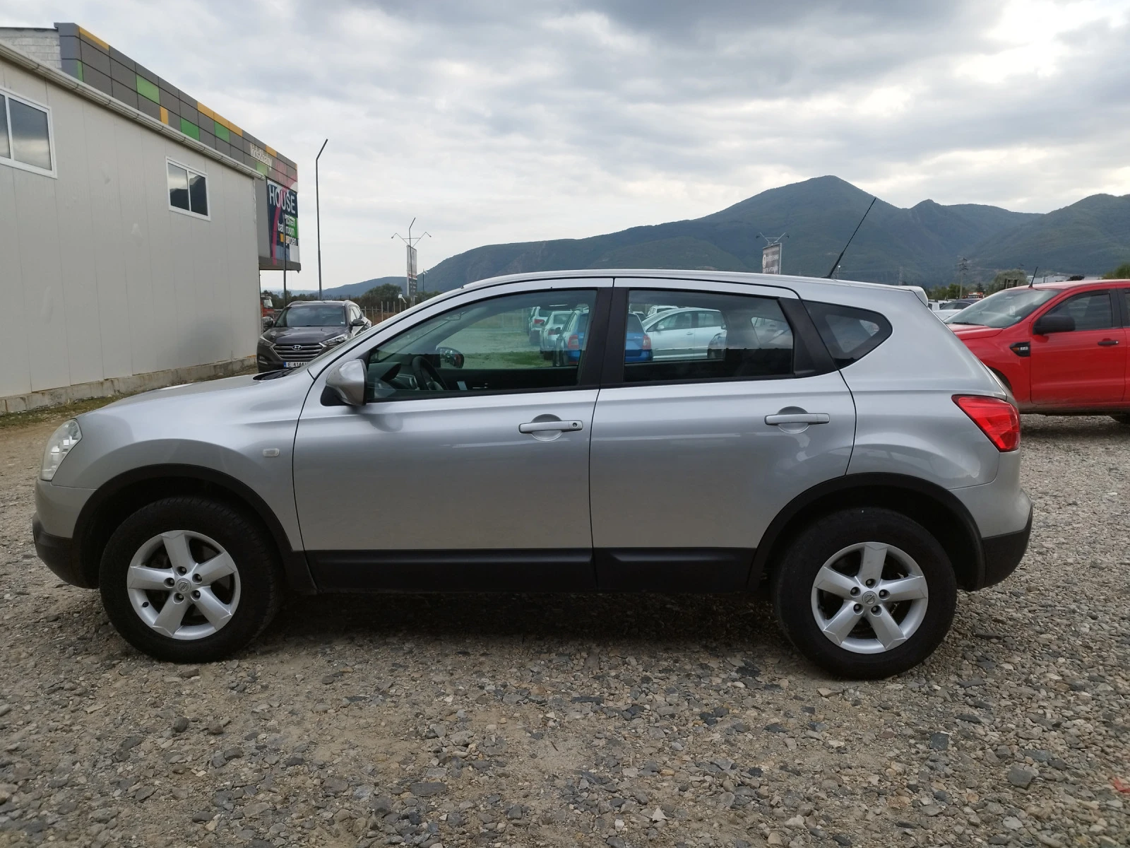 Nissan Qashqai 1.5 DCI - изображение 6