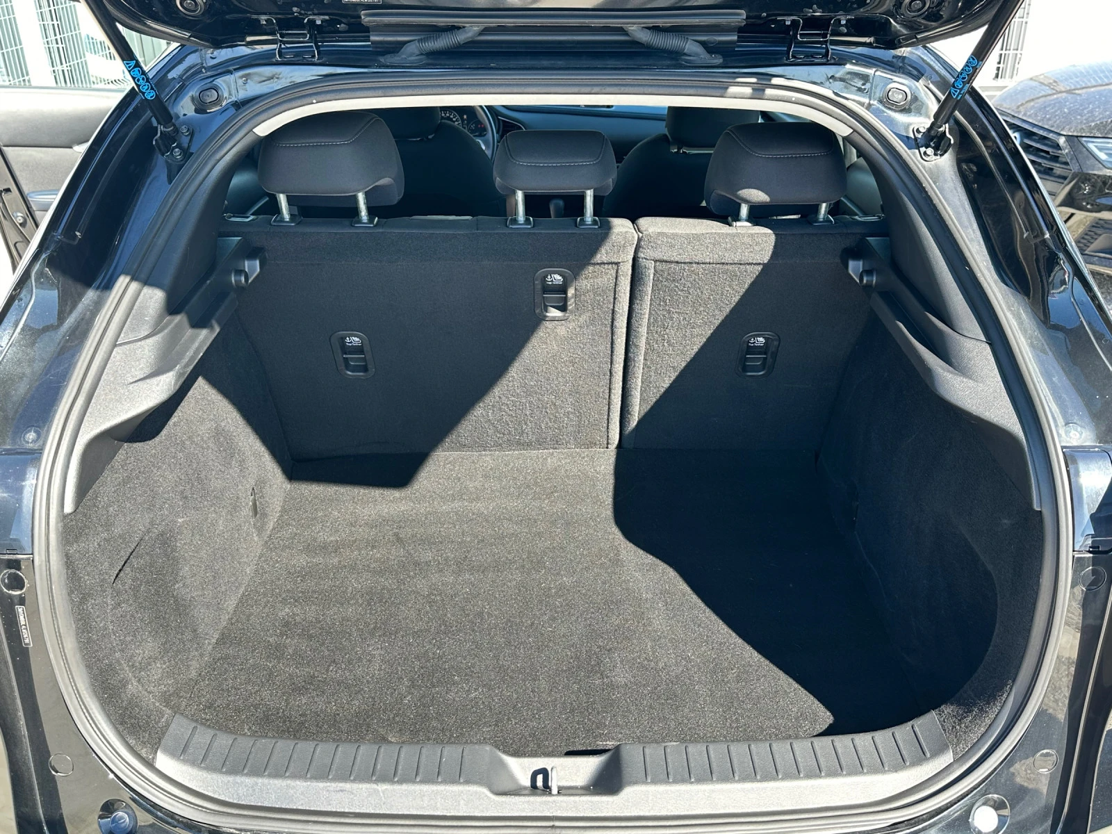 Mazda CX-30 AWD* 2.5i* 35000* Distronic*  | Mobile.bg   15