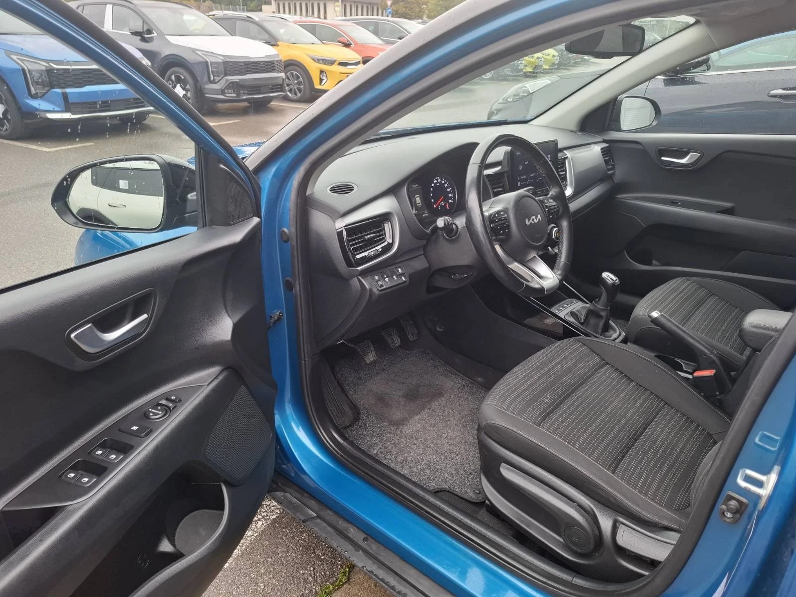 Kia Stonic 1.0 EX   | Mobile.bg   9