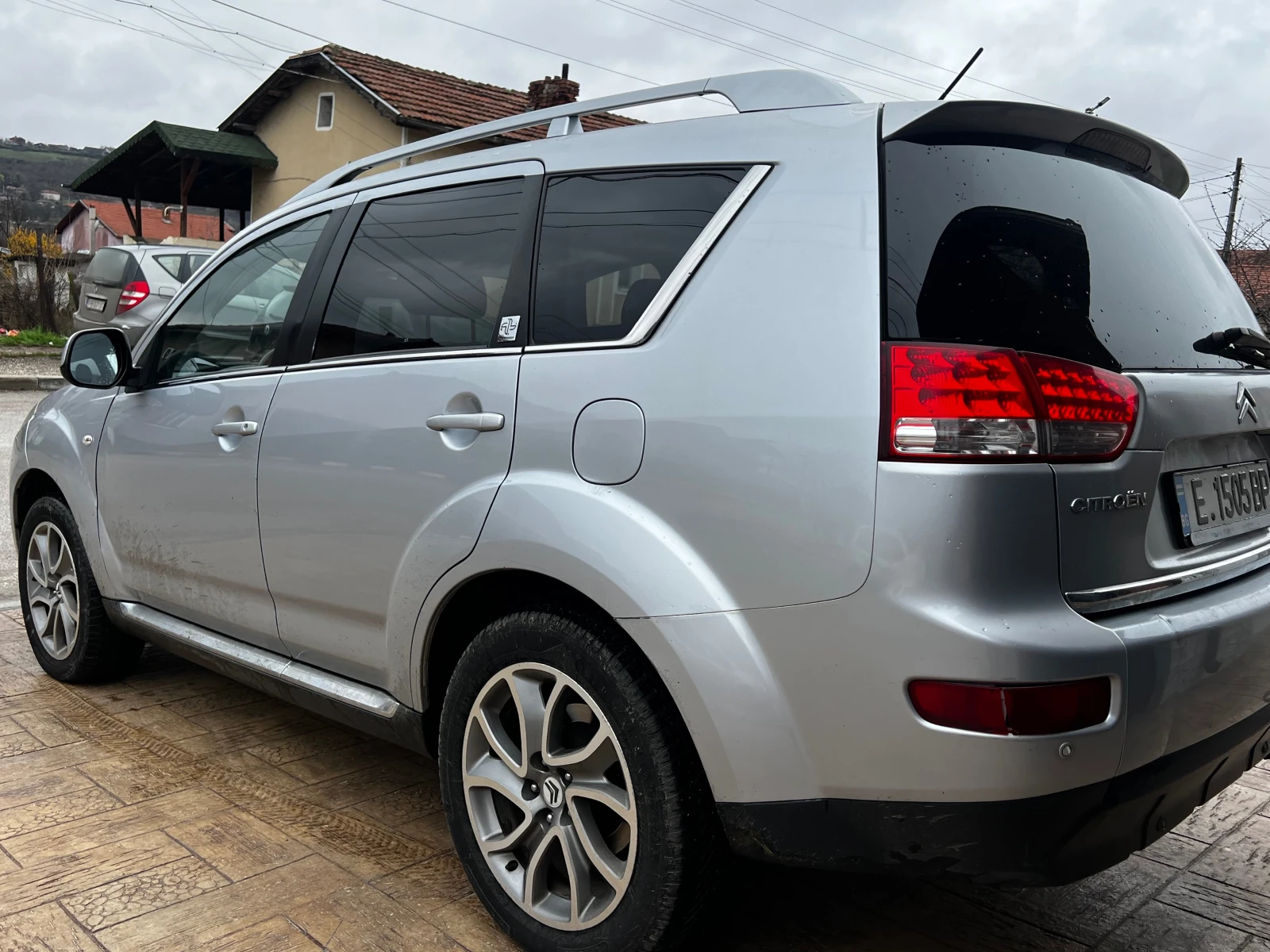 Citroen C-Crosser 2.2 - изображение 2