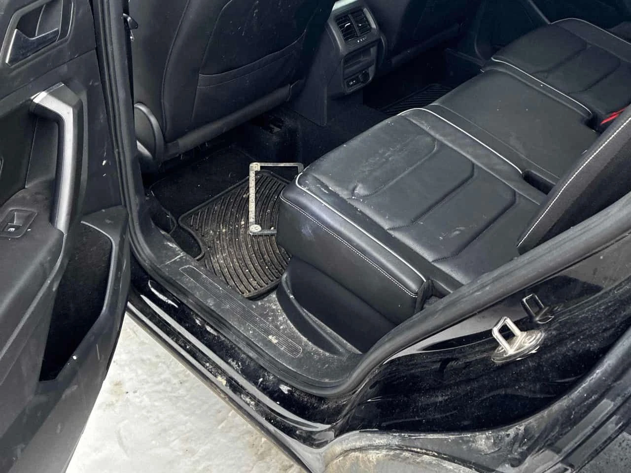 VW Tiguan * Highline * CARFAX * ЦЕНА ДО БГ - изображение 10