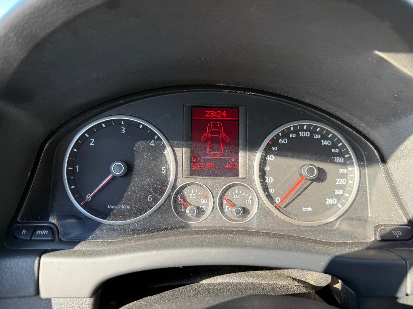 VW Tiguan 2.0TDI Automat DSG 4x4 offroad 265000kм, снимка 15 - Автомобили и джипове - 53827491