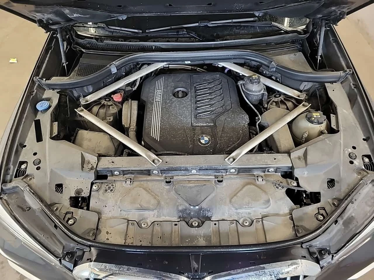 BMW X5 XDRIVE| DISTRONIC| 360| HUD| ПАНО| SWAROWSKI, снимка 2 - Автомобили и джипове - 53841409