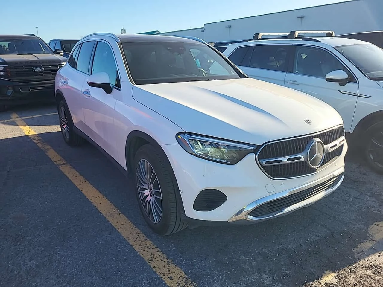 Mercedes-Benz GLC 300 4MATIC/ПОДГРЕВИ/360/ПАНОРАМА, снимка 2 - Автомобили и джипове - 54372649