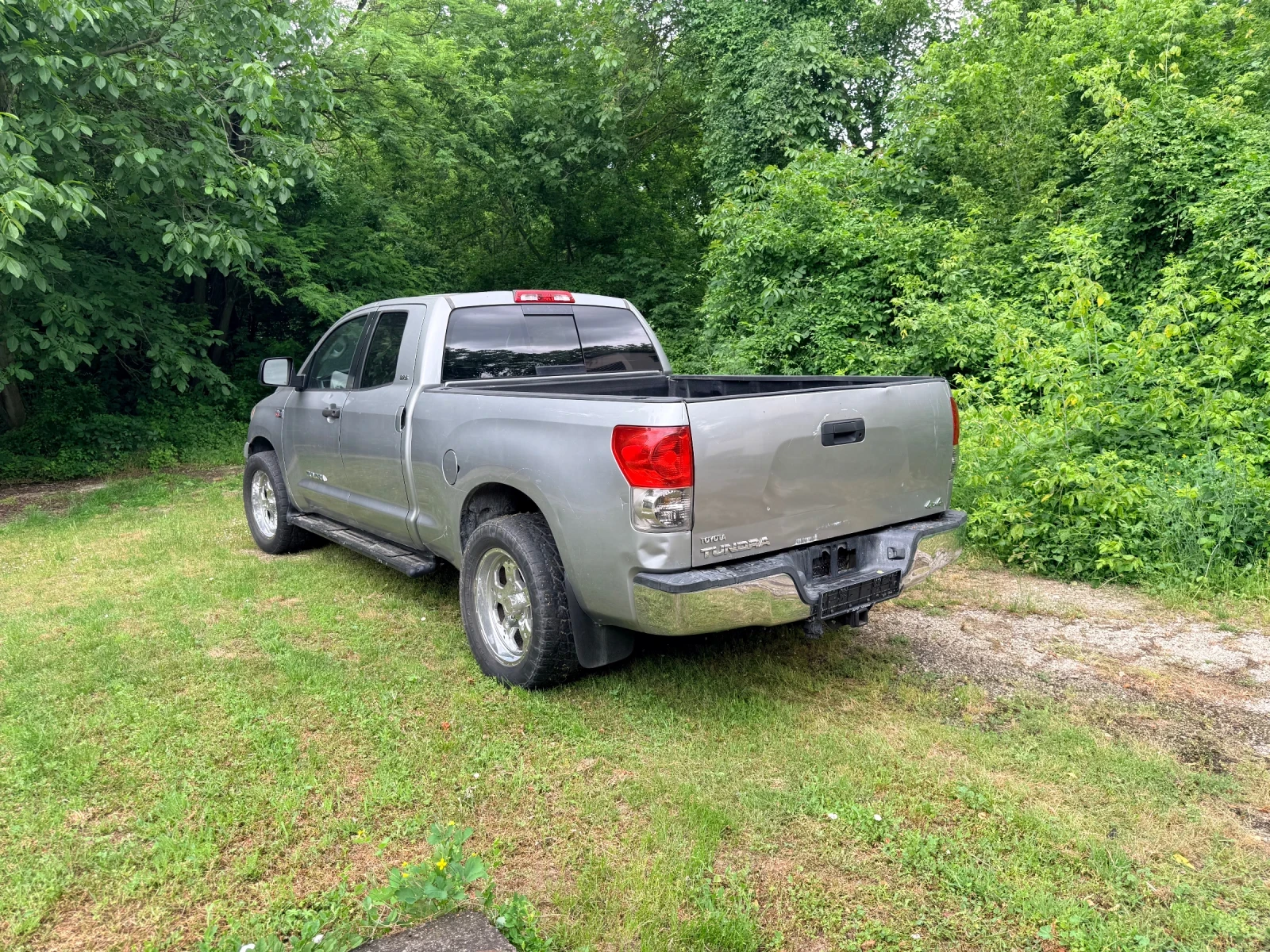 Toyota Tundra, снимка 2 - Автомобили и джипове - 54898143