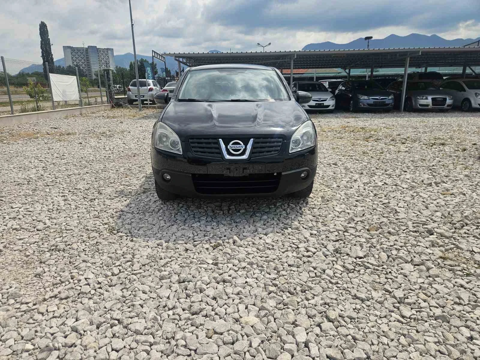 Nissan Qashqai, снимка 8 - Автомобили и джипове - 55121870