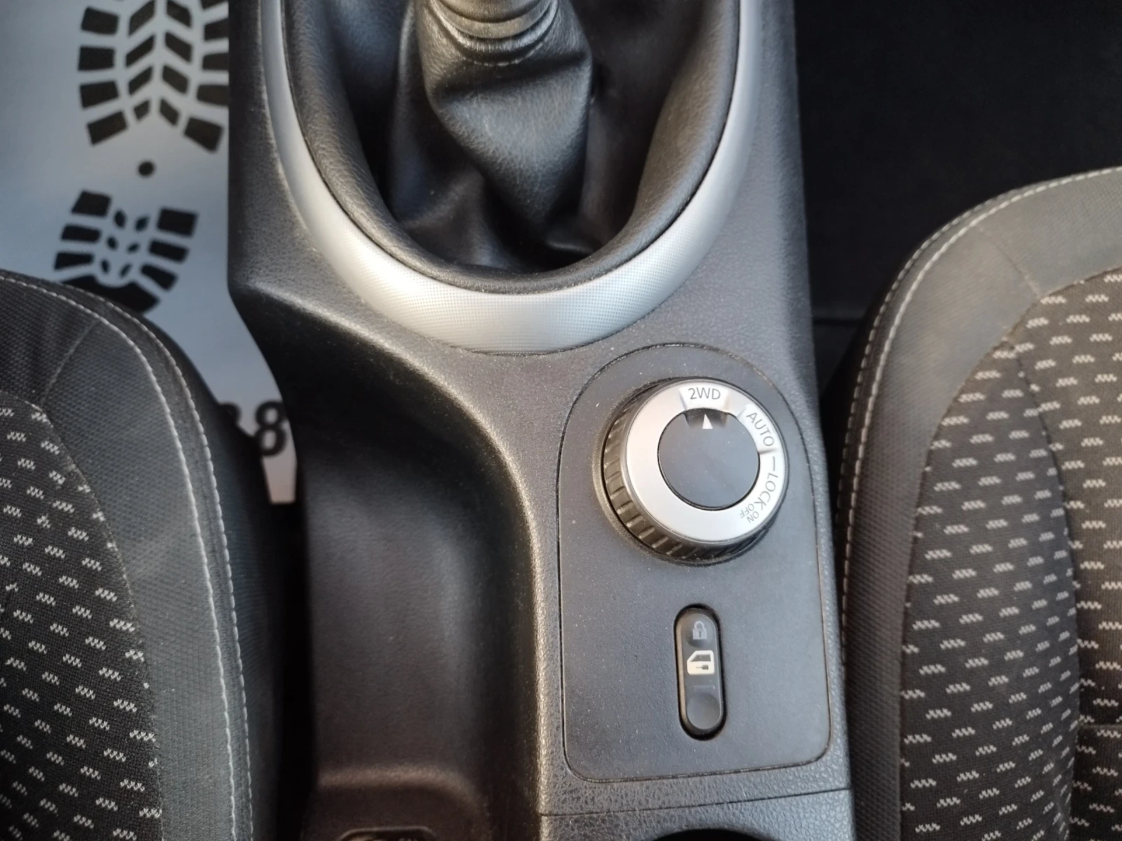 Nissan Qashqai 2.0 DCI, 4X4, ПАНОРАМА, КЛИМАТРОНИК , снимка 12 - Автомобили и джипове - 55224950