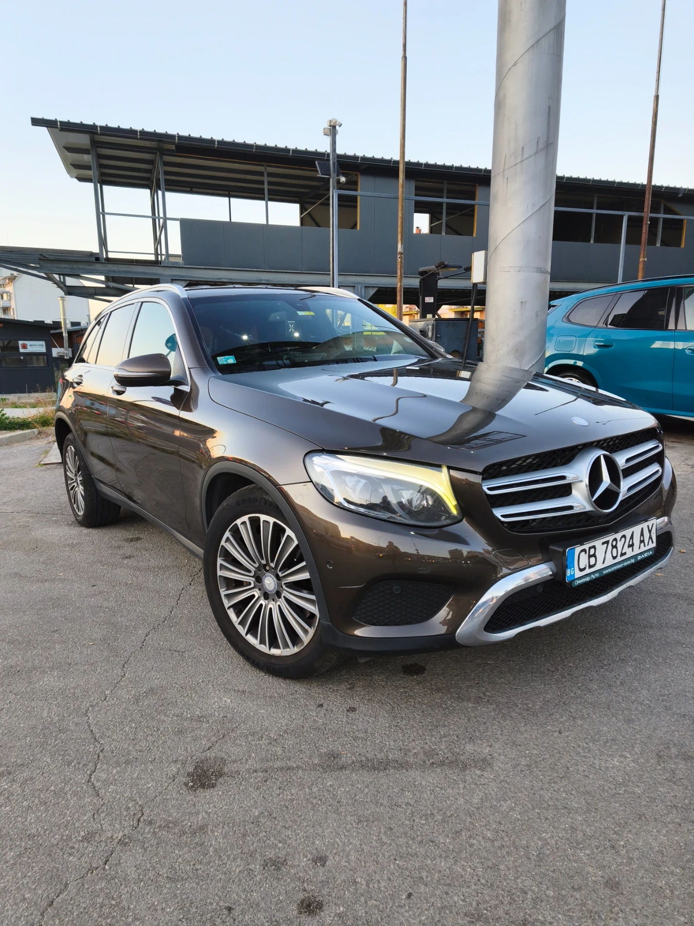 Mercedes-Benz GLC 250, снимка 2 - Автомобили и джипове - 55619426