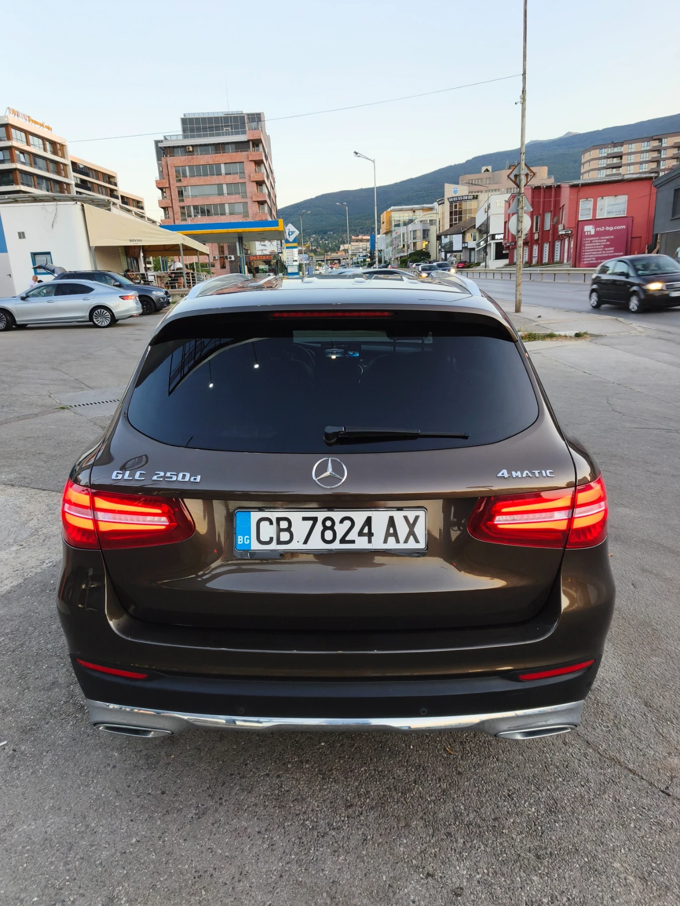 Mercedes-Benz GLC 250, снимка 10 - Автомобили и джипове - 55619426