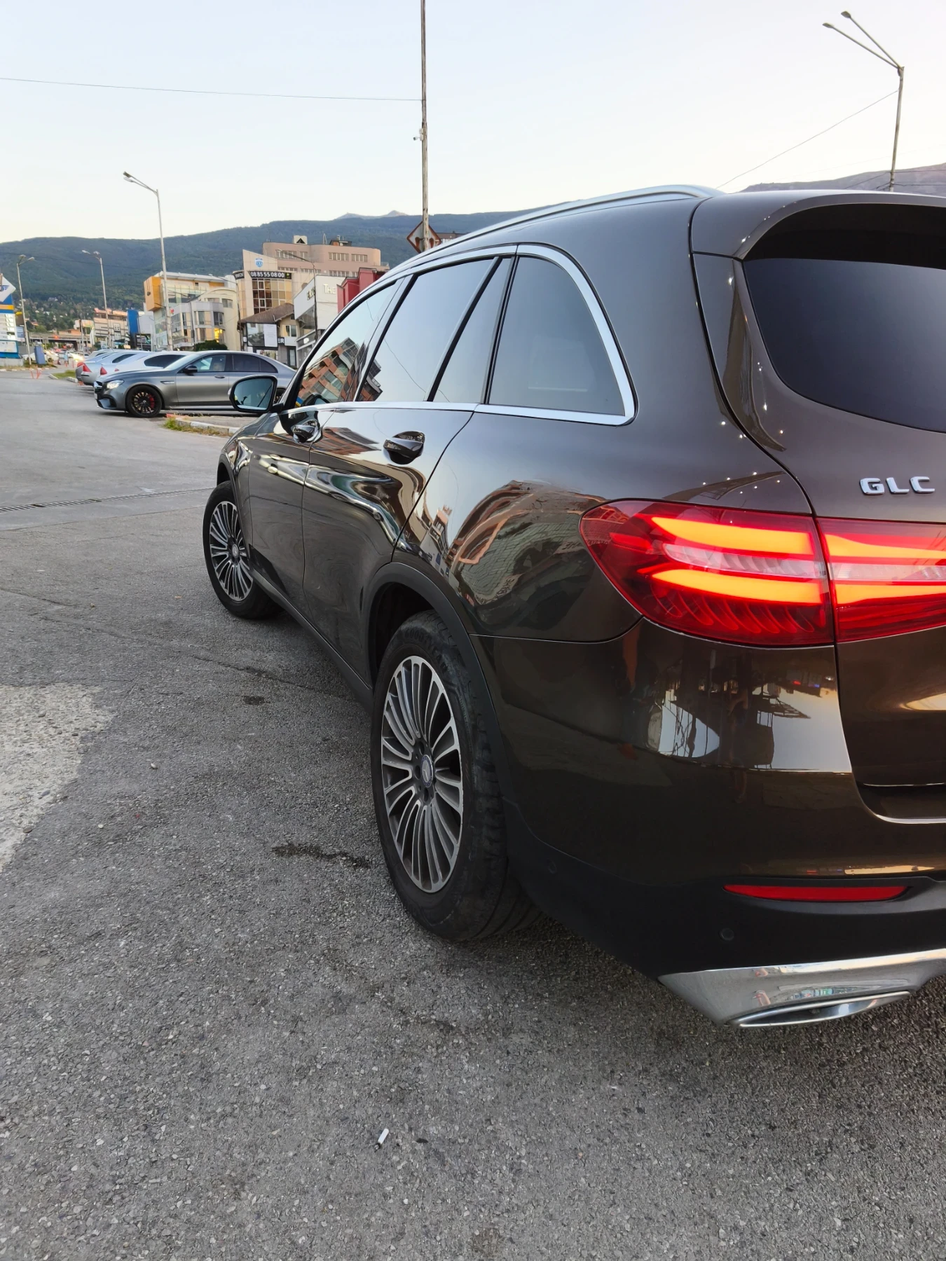 Mercedes-Benz GLC 250, снимка 9 - Автомобили и джипове - 55619426