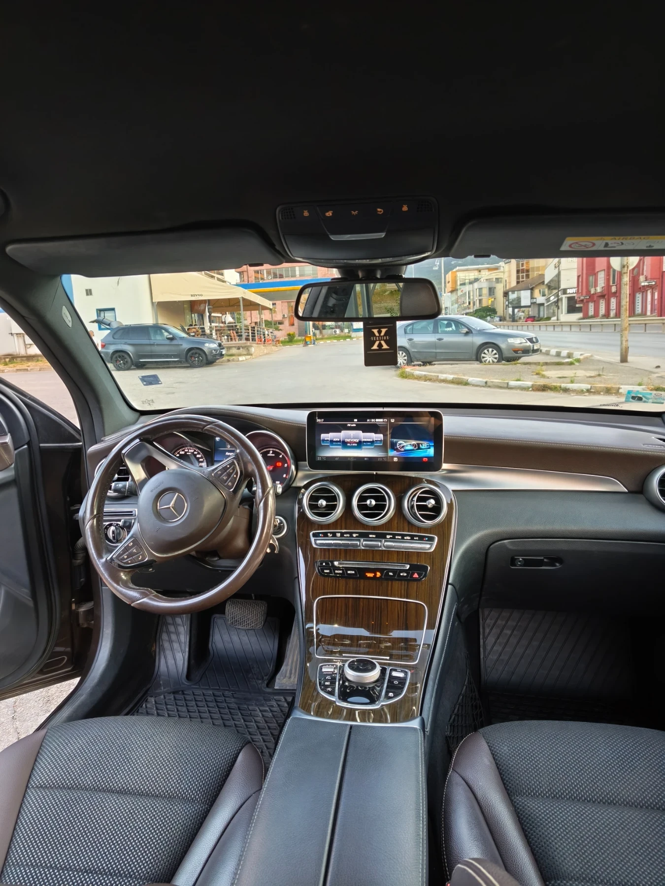 Mercedes-Benz GLC 250, снимка 13 - Автомобили и джипове - 55619426