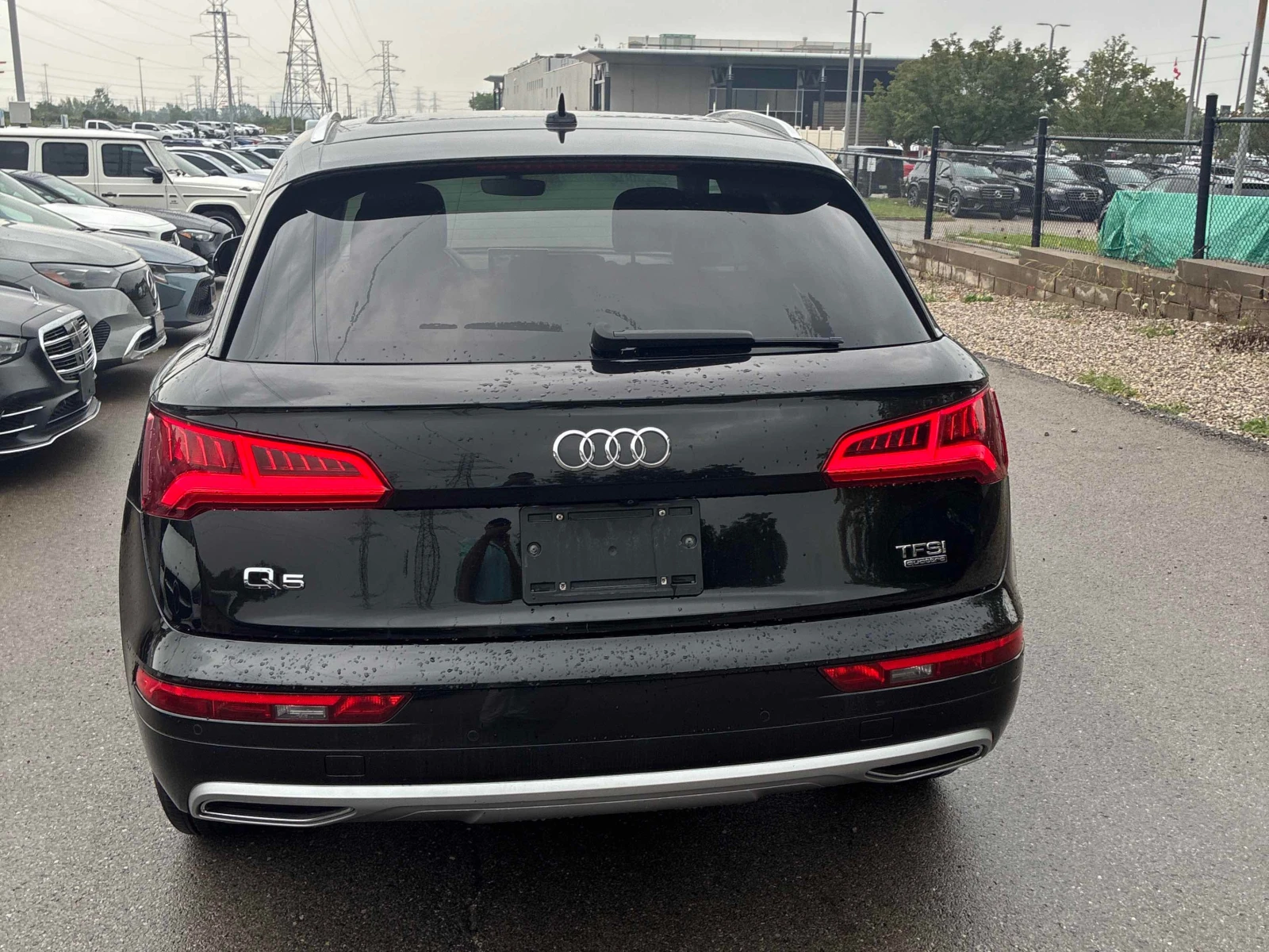 Audi Q5 Progressiv/CARFAX/ПОДГРЕВ/ОБДУХ/ПАНОРАМА/КЛИП, снимка 4 - Автомобили и джипове - 55932411