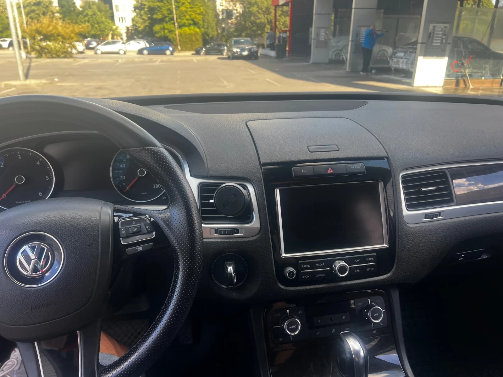 VW Touareg 3.0 D, снимка 10 - Автомобили и джипове - 56214522