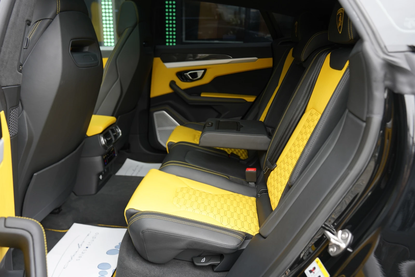Lamborghini Urus 4.0 V8 4WD, снимка 11 - Автомобили и джипове - 56578020