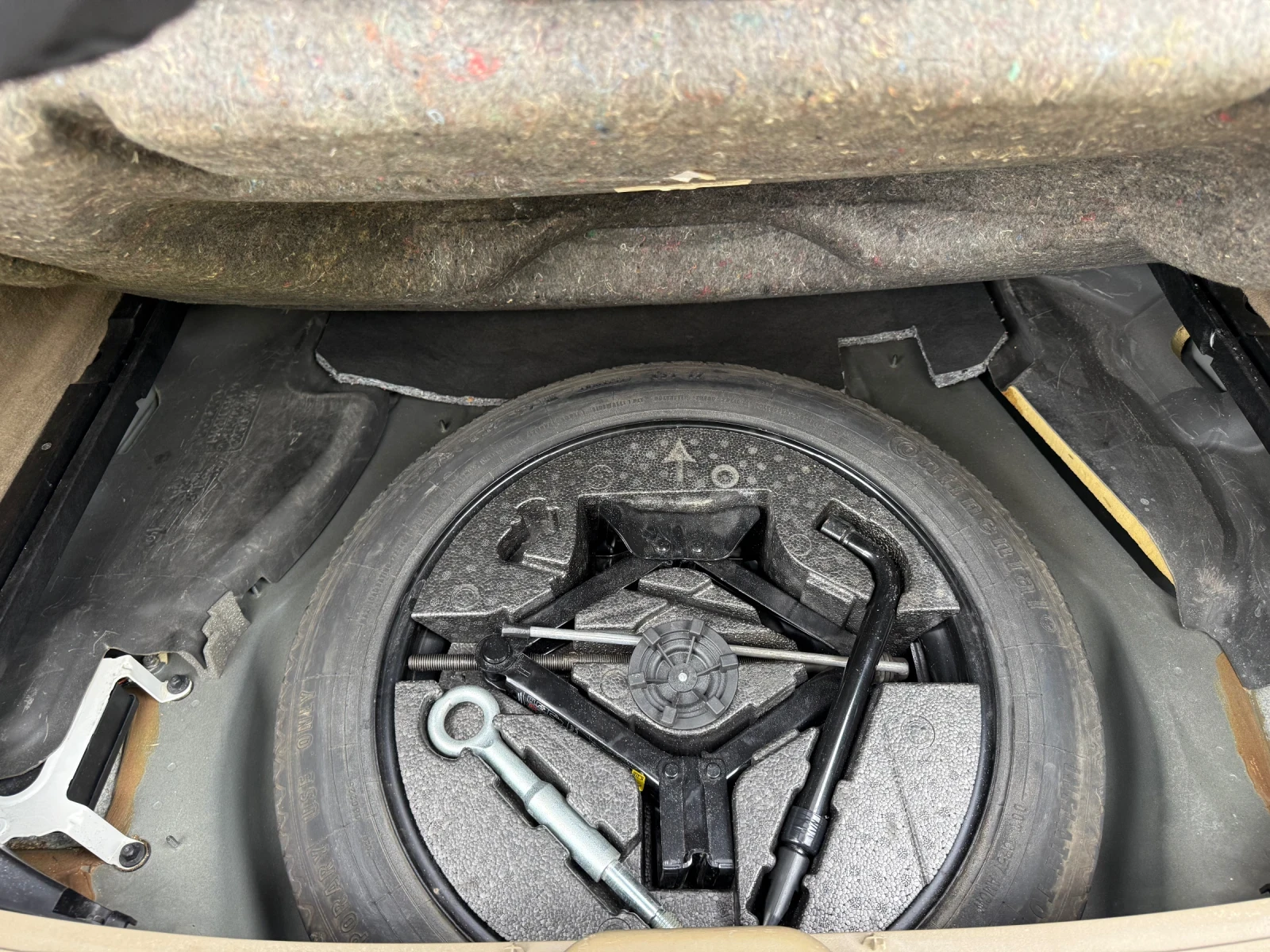 Volvo XC60 2.4 D5 175, снимка 7 - Автомобили и джипове - 56587092