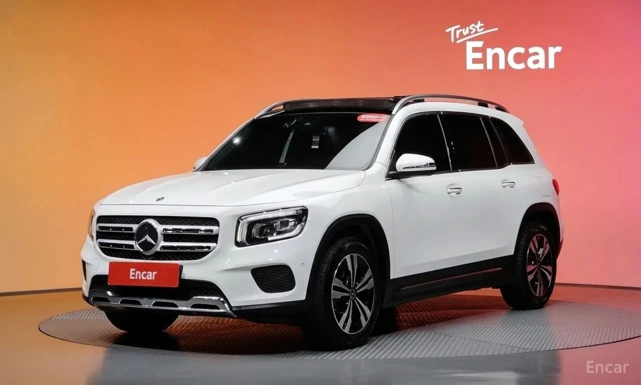 Mercedes-Benz GLB 220