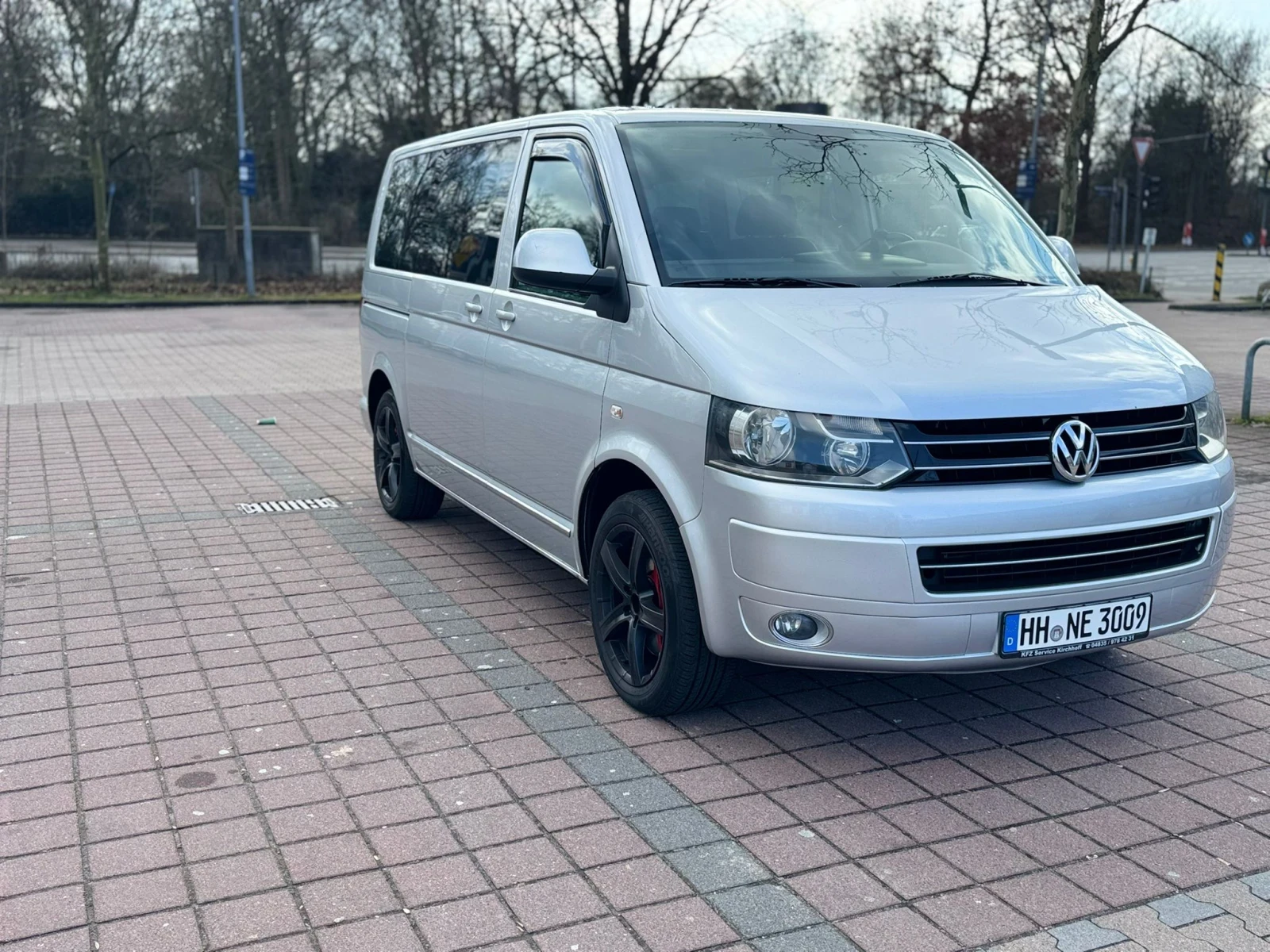 VW Multivan, снимка 5 - Бусове и автобуси - 56086820