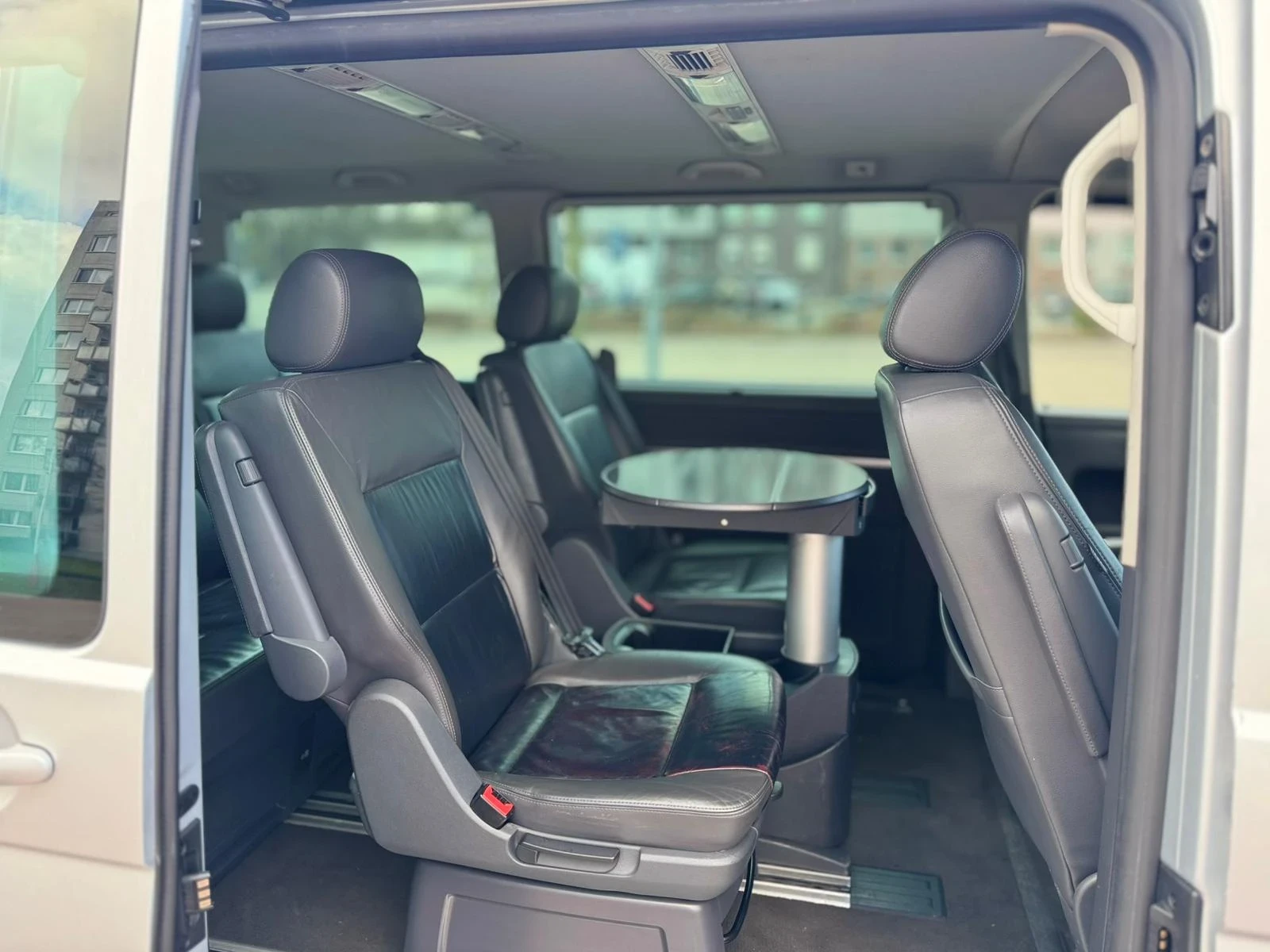 VW Multivan, снимка 14 - Бусове и автобуси - 56086820