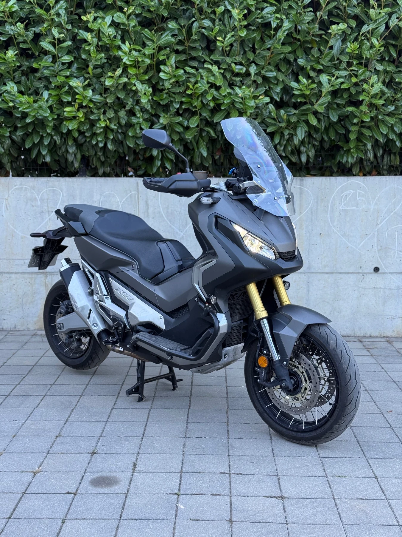 Honda X-ADV * 750* ABS* LED* Обслужен - изображение 2