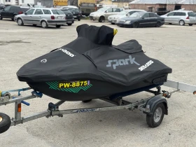 Джет Bombardier Sea Doo Spark Trixx 2Up, снимка 10