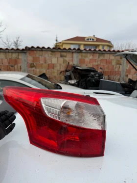 Ford Focus MK3 2011г външен ляв стоп, снимка 1