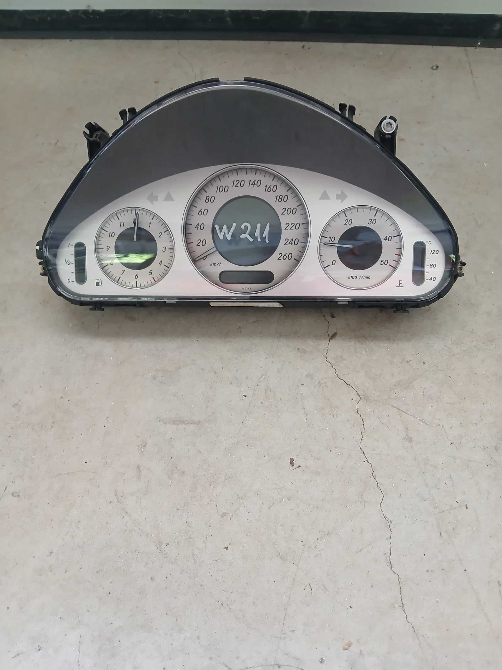 А211 530 89 47 километраж Mercedes W211