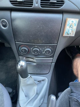 Renault Laguna 1.6L 2002г., снимка 9