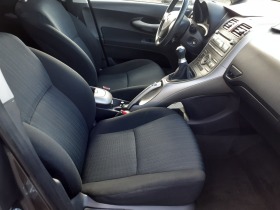Toyota Auris 1.6 като нова , снимка 10