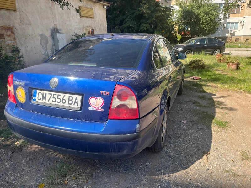 VW Passat, снимка 14 - Автомобили и джипове - 47578131