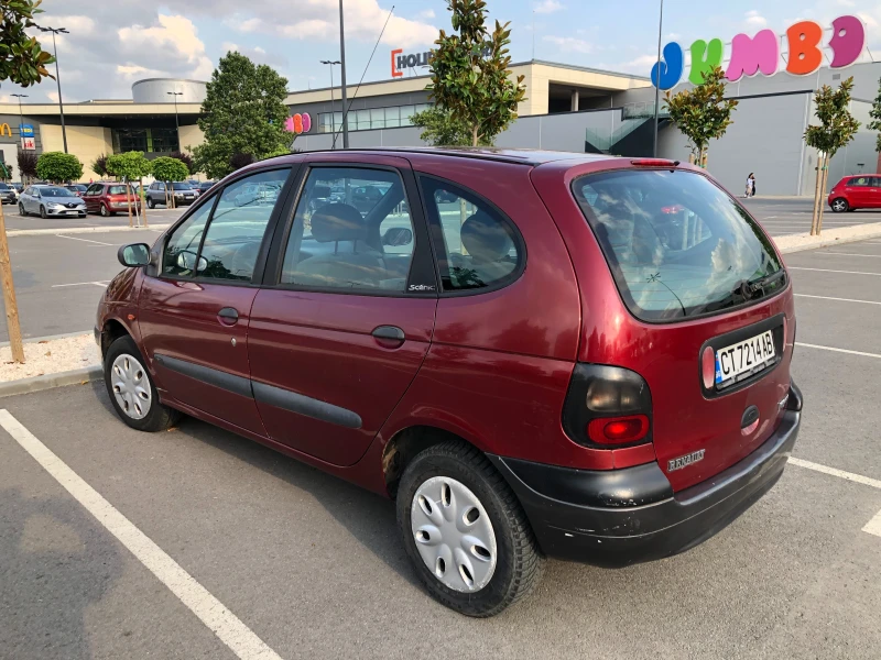 Renault Scenic 1.6 e, снимка 2 - Автомобили и джипове - 52565658