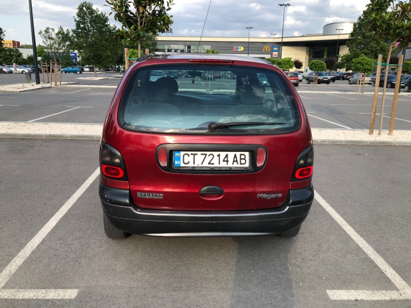 Renault Scenic 1.6 e, снимка 3 - Автомобили и джипове - 52565658