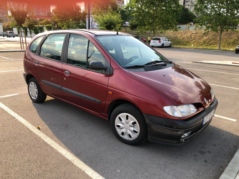 Renault Scenic 1.6 e, снимка 6 - Автомобили и джипове - 52565658