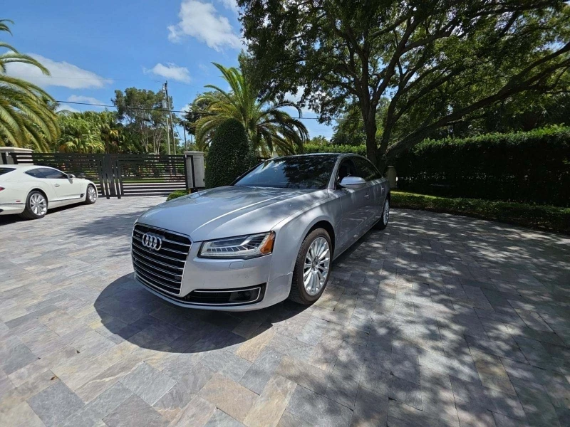 Audi A8 LONG* MATRIX* DISTRONIK* МАСАЖ* ОБДУХ* ПАНО* HEADU