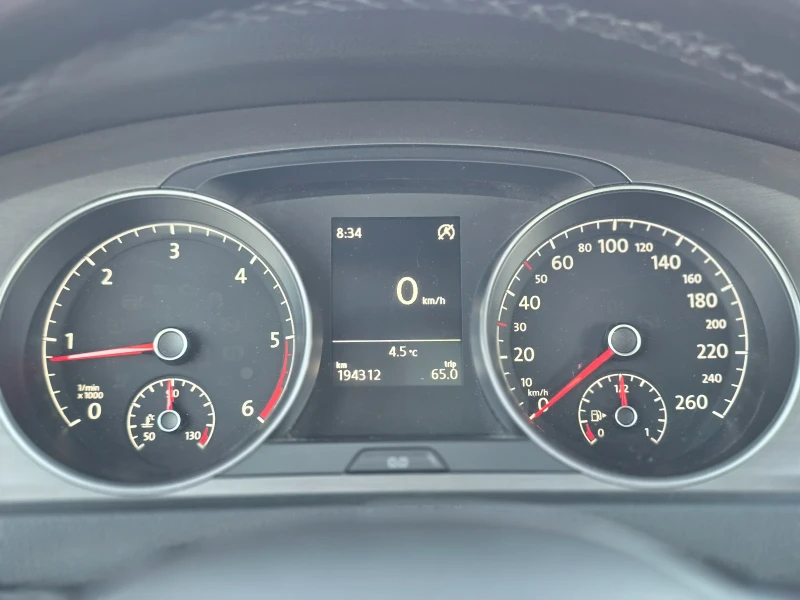 VW Golf 1.6TDI 105 , снимка 13 - Автомобили и джипове - 52170665