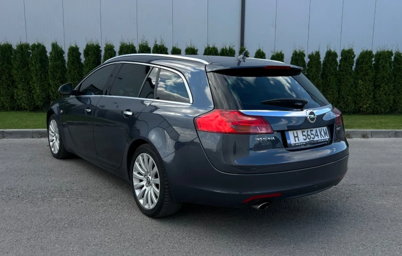 Opel Insignia 2.0CDTI 160кс , снимка 4 - Автомобили и джипове - 52710988