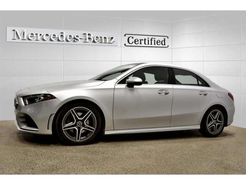 Mercedes-Benz A 220 * A220 4M * CARFAX * БЕЗ ПЪРВОНАЧАЛНА ВНОСКА, снимка 4 - Автомобили и джипове - 52959744