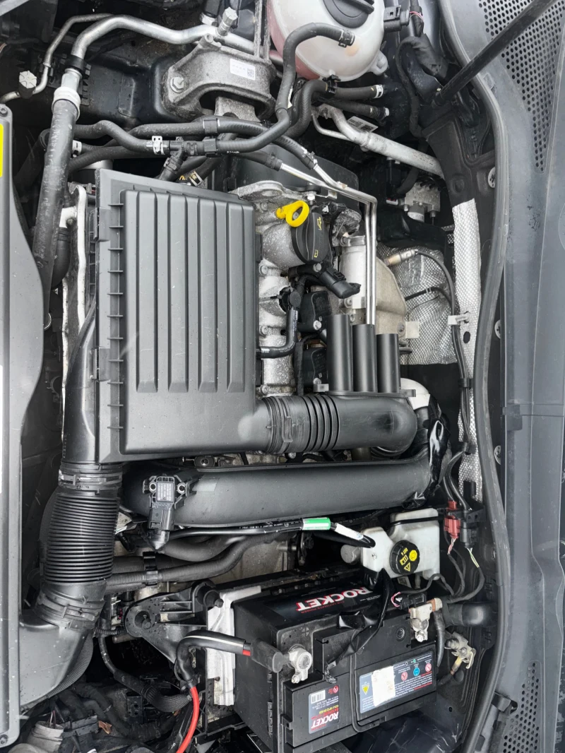 VW Golf, снимка 11 - Автомобили и джипове - 53345957